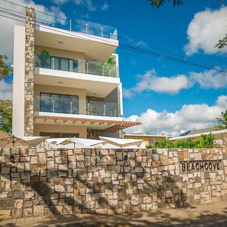Beachcove Pereybere Beach Bagian luar foto