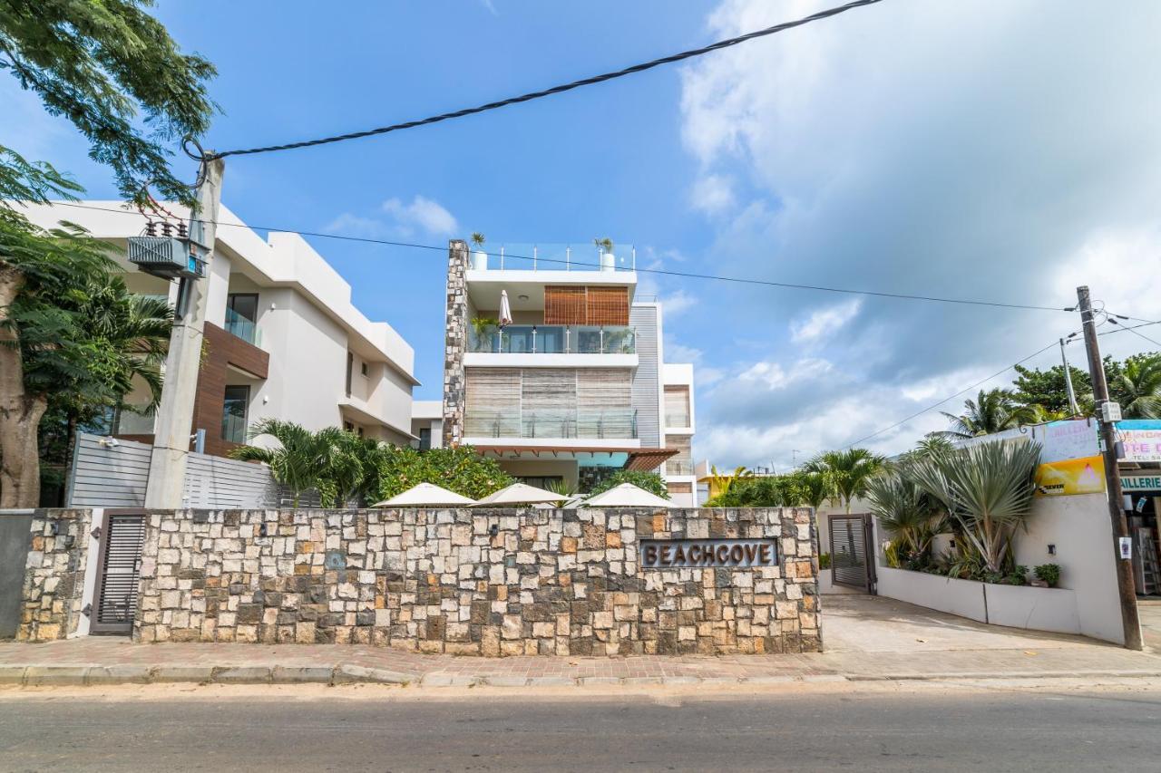 Beachcove Pereybere Beach Bagian luar foto