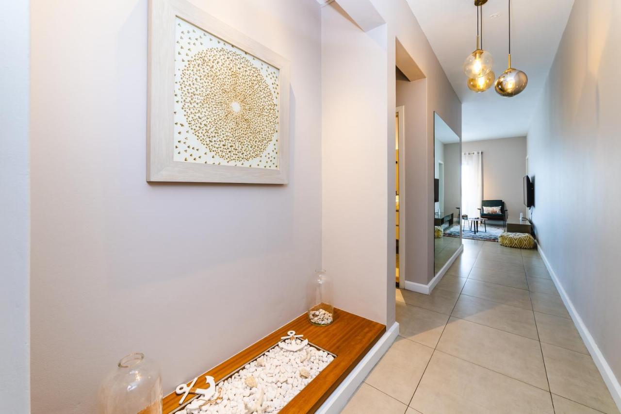 Beachcove Pereybere Beach Bagian luar foto