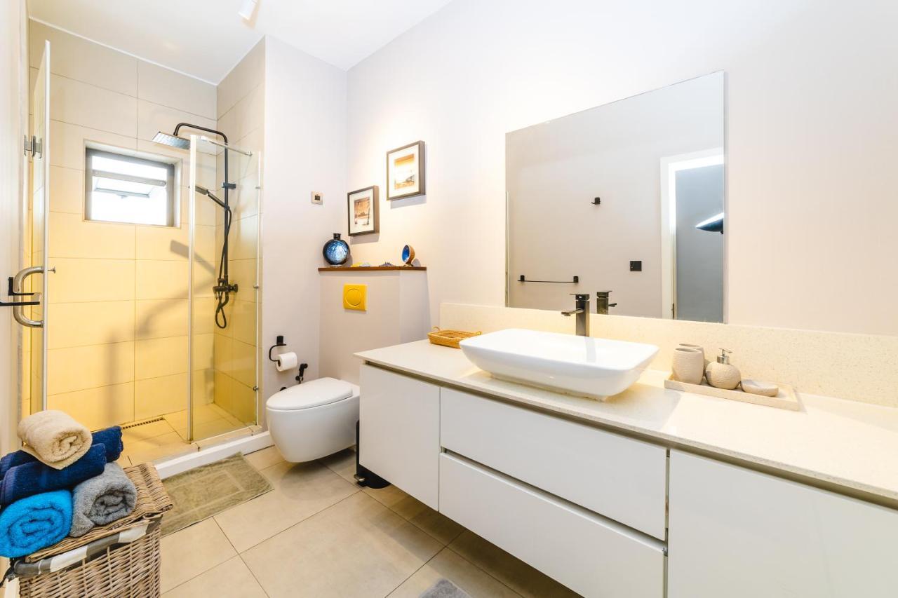 Beachcove Pereybere Beach Bagian luar foto
