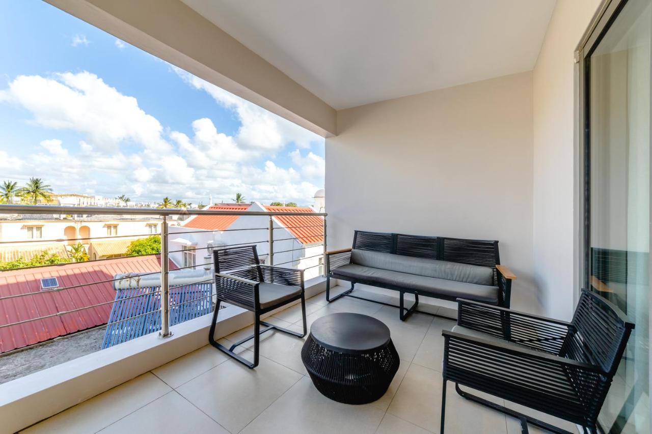 Beachcove Pereybere Beach Bagian luar foto