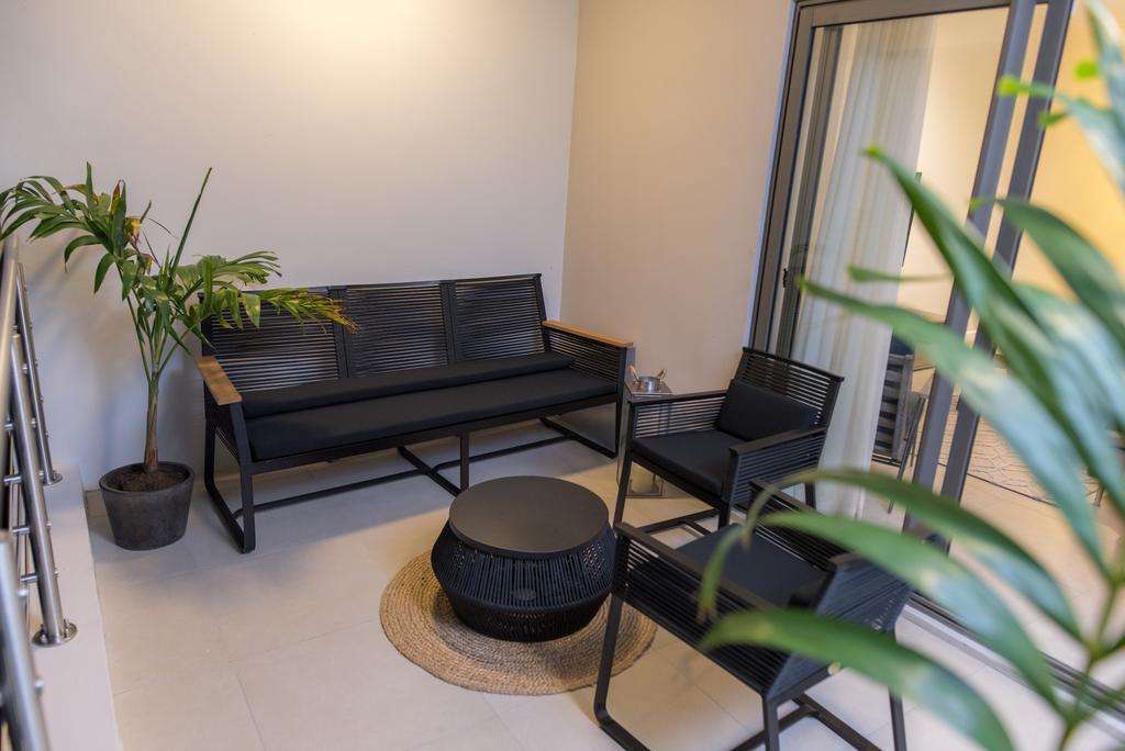 Beachcove Pereybere Beach Bagian luar foto